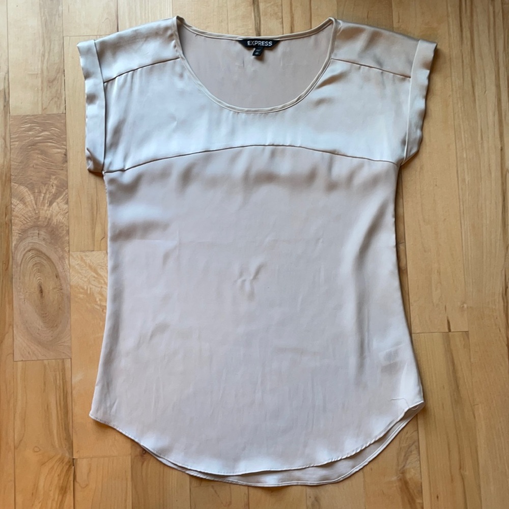 Express short sleeved shirt